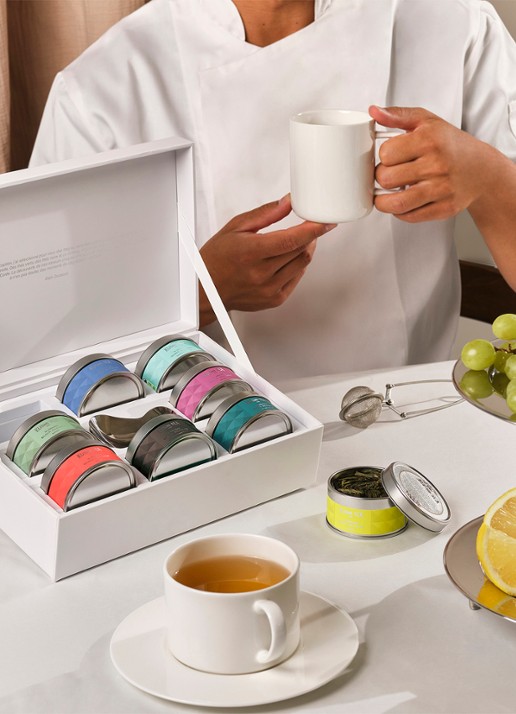 Kusmi Tea La Collection A. Ducasse theeset van 8  mini's + lepel - voorkant 6 undefined