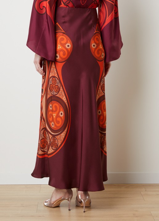 La DoubleJ Sleek maxi rok van zijde met print - achterkant donkerrood