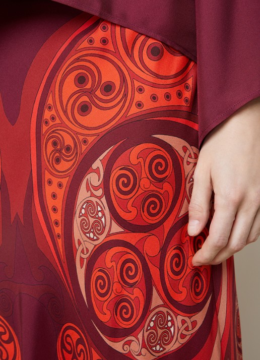 La DoubleJ Sleek maxi rok van zijde met print - detail 5 donkerrood