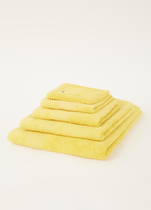 Lacoste L Lecroco badlaken - 600 gr/m2 -  70 x 140 cm - voorkant 3 geel
