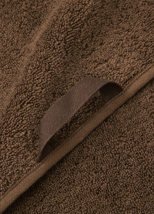 Lacoste L Lecroco badlaken - 600 gr/m2 -  70 x 140 cm - achterkant hazelnootbruin