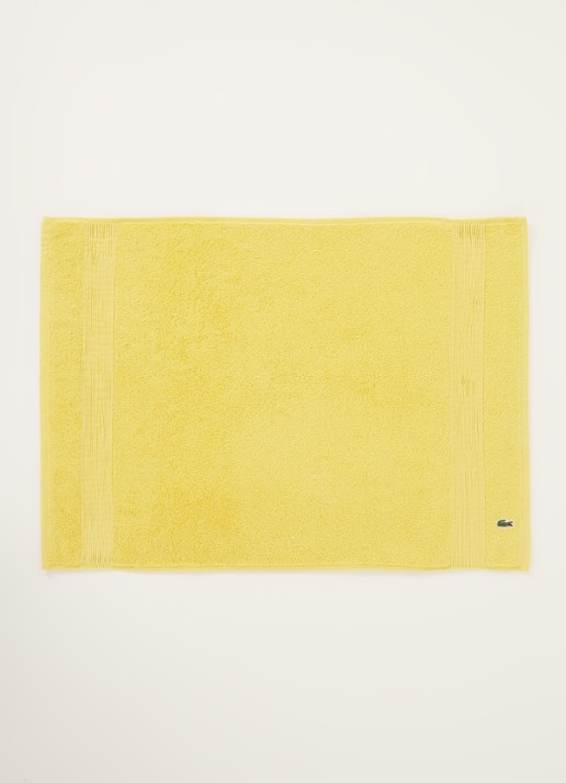 Lacoste L Lecroco badmat 50 x 70 cm - voorkant 2 geel