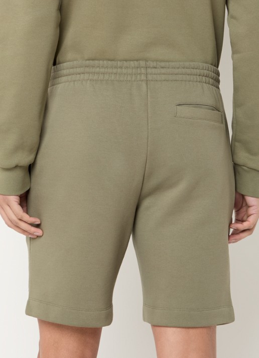Lacoste Straight fit korte joggingbroek met steekzakken - achterkant 4 olijfgroen
