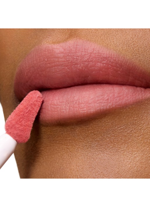 Lancôme Lip Idôle Cuddle Blur - vloeibare lipstick - detail 8 21 blushing blanket