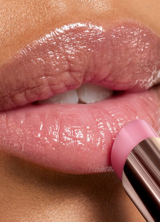 Lancôme Lip Idôle Squalane-12 Butterglow™ - getinte lipbalsem - detail 2 10 keep it glowy