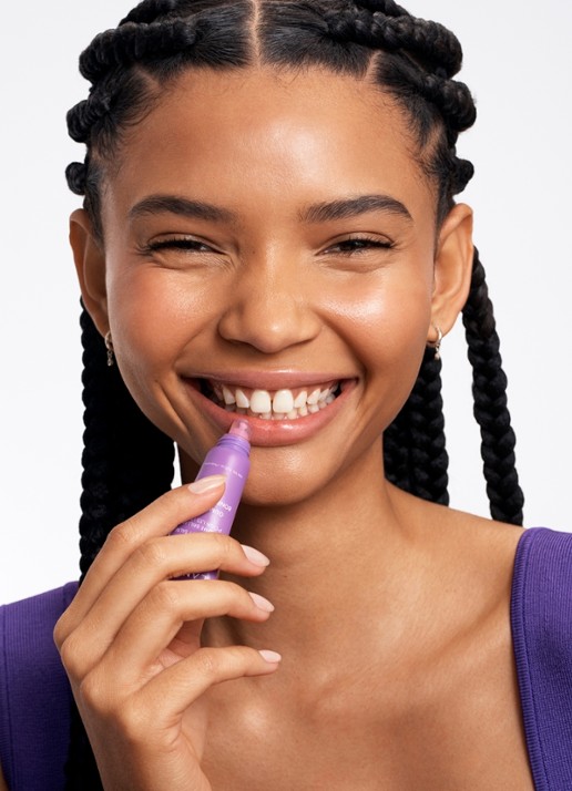 Laneige Lip Glowy Balm - lipbalsem - detail 4 gummy bear