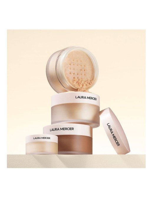 Laura Mercier Mini Translucent Loose Setting Powder Ultra Blur - travel size losse poeder - detail 4 translucent