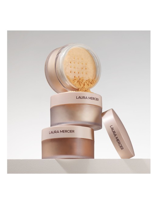 Laura Mercier Translucent Loose Setting Powder Ultra Blur - losse poeder - detail 4 translucent honey