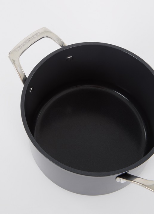 Le Creuset Essential Non-Stick Ceramic kookpan Ø20 cm - detail zwart