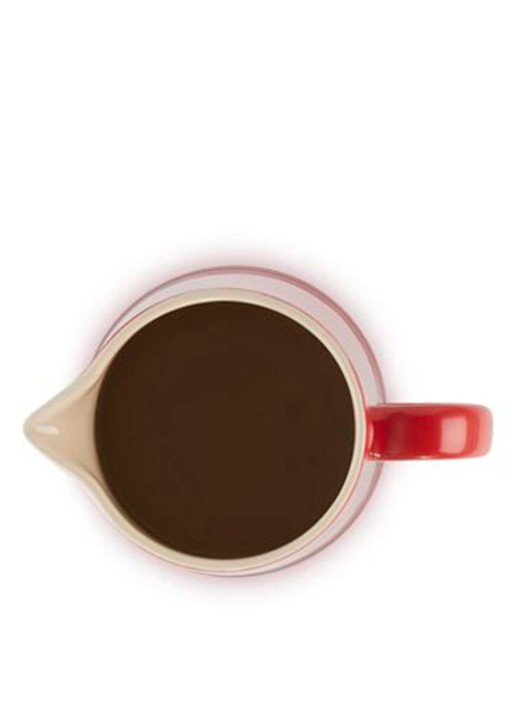 Le Creuset Karaf 1,5 liter - detail donkerrood