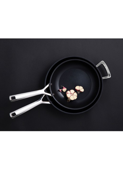 Le Creuset Les Forgées wokpan Ø30 cm - detail zwart