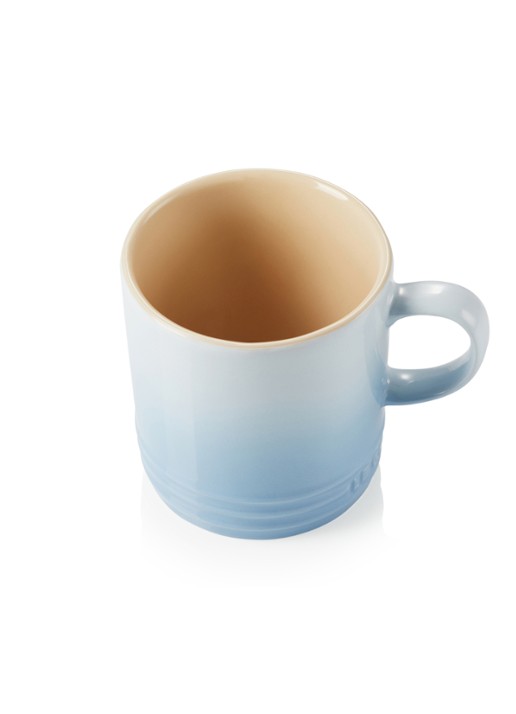 Le Creuset Mok 35 cl - detail 2 coastal blue / lichtblauw