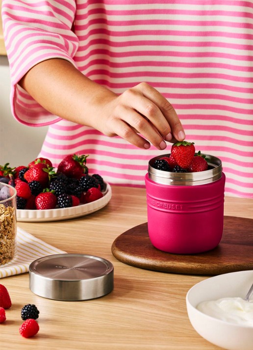 Le Creuset On The Go lunchbeker 0,5 liter - detail 7 roze