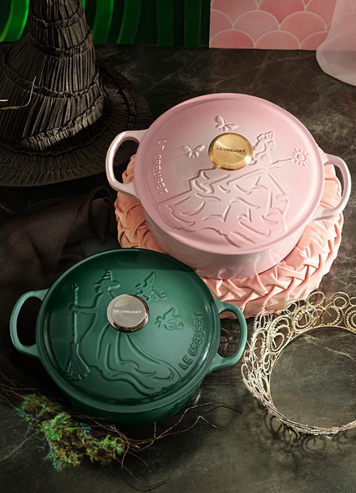 Le Creuset Wicked Elphaba braadpan 24 cm - limited edition - achterkant 6 donkergroen