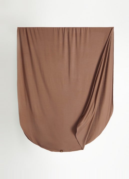 LES Atelier Hoofdoek met logo 180 x 80 cm - detail 3 roodbruin