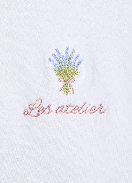 LES Atelier Nada oversized T-shirt met logoborduring - detail 4 wit