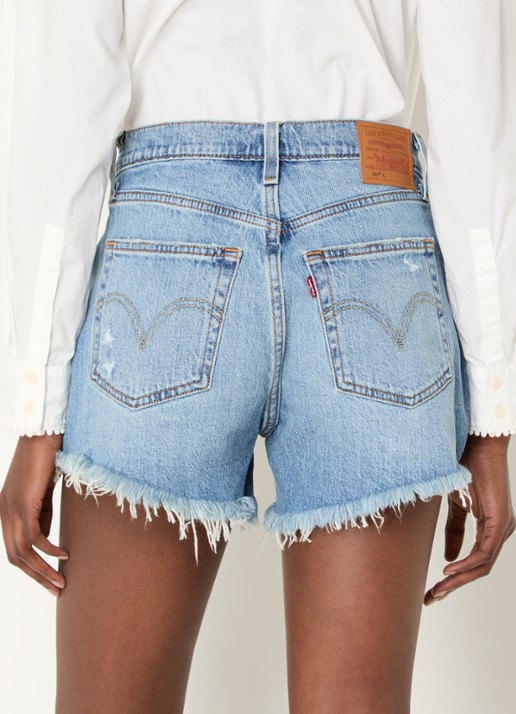 Levi's 501 Curve mid waist straight fit korte broek van denim met destroyed afwerking - achterkant indigo