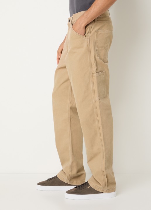 Levi's 568 loose fit cargobroek met steekzakken - detail 2 oranjebruin
