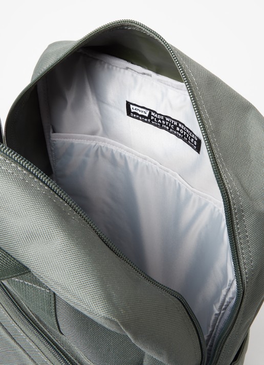 Levi's L-Pack Large rugzak met 14 inch laptopvak - detail 2 bronsgroen