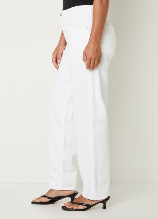 Levi's Mid waist tapered jeans met gekleurde wassing - detail 2 wit