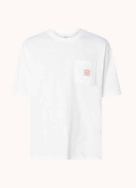Levi's T-shirt met logo - voorkant 2 wit