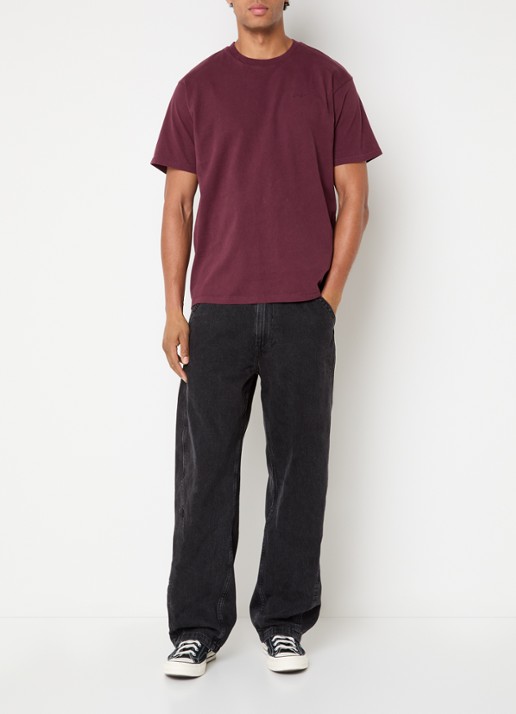Levi's T-shirt met ronde hals - voorkant 2 bordeauxrood
