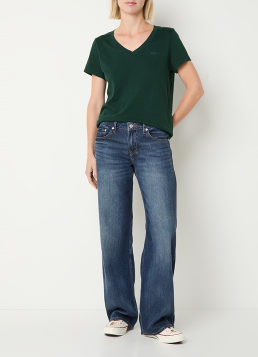 Levi's T-shirt met V-hals - voorkant 2 groen