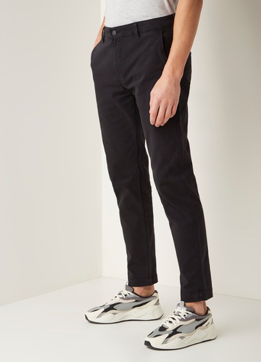 Levi's Taper chino met stretch - detail 2 zwart