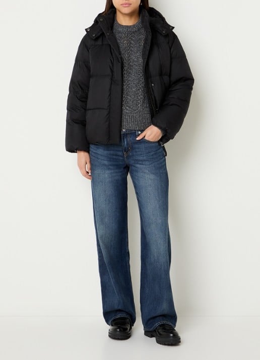 Levi's Tate puffer jack met afneembare capuchon en donsvulling - voorkant 2 zwart