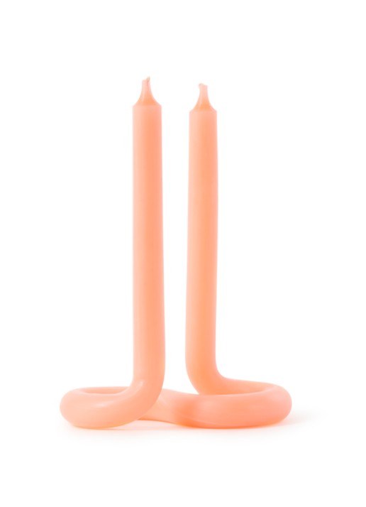 Lex Pott Twist kaars 24 cm - voorkant lichtoranje