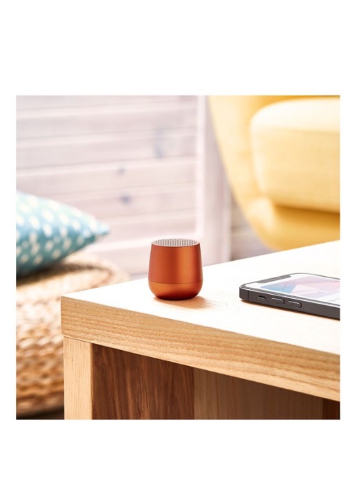 Lexon Mino+ bluetooth speaker - voorkant 2 donkeroranje