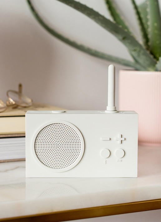 Lexon Tykho 3 FM radio & bluetooth speaker  - voorkant 3 wit