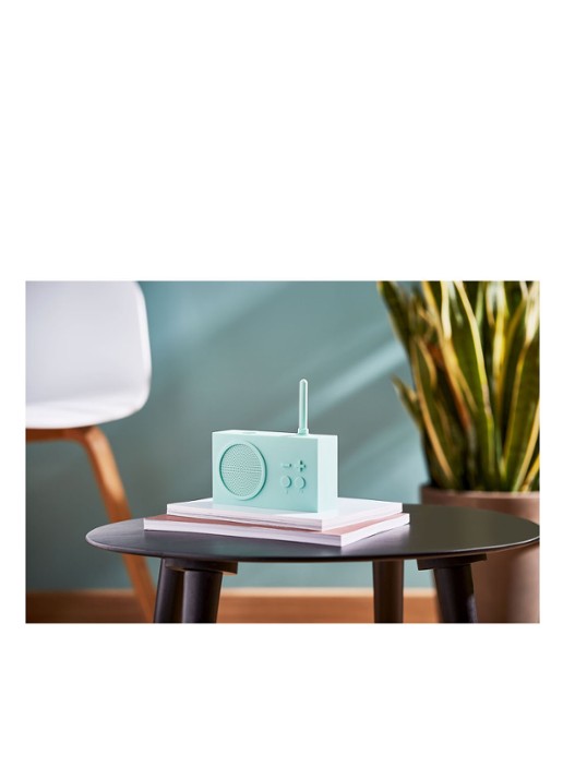Lexon Tykho 3 waterproof radio & bluetooth speaker - detail 4 turquoise
