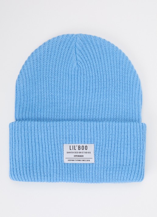 Lil' Boo Hygge grofgebreide muts met logo - voorkant lichtblauw
