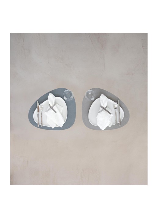 LIND DNA Curve reversible placemat van leer 37 x 44 cm - voorkant 2 lichtblauw