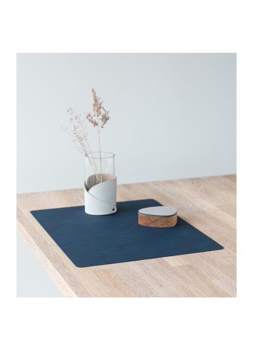 LIND DNA Table Mat Square placemat van  leer 35 x 45 cm - achterkant 4 donkerblauw