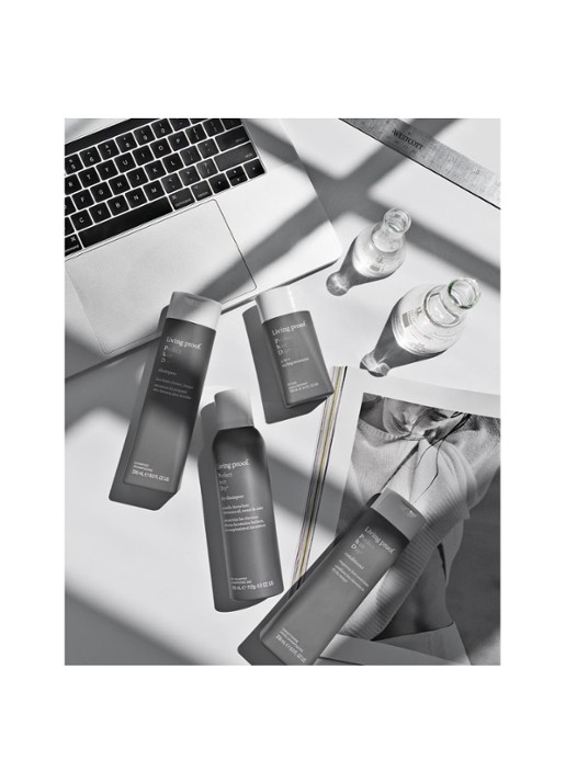 Living Proof Perfect Hair Day 5-in-1 Styling Treatment - stylingcrème - voorkant 4 undefined