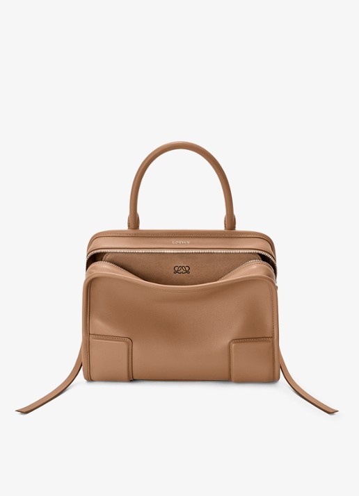 LOEWE Amazona 180 Small schoudertas van kalfsleer