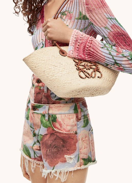 LOEWE Anagram Basket Small shopper met kalfsleren details - voorkant 6 bruin