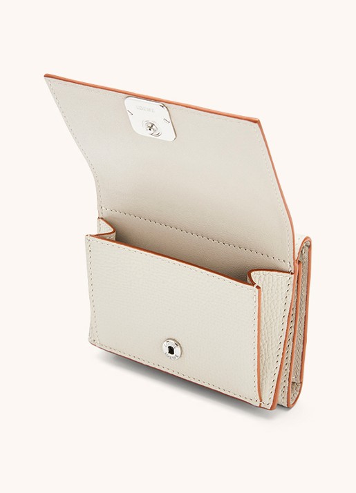 LOEWE Anagram portemonnee van kalfsleer - voorkant 2 gebroken wit
