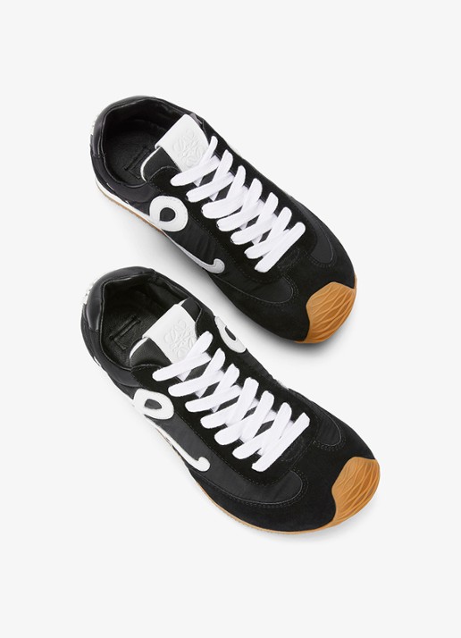 LOEWE Ballet Runner 2.0 sneaker met kalfsleren details - detail 2 zwart