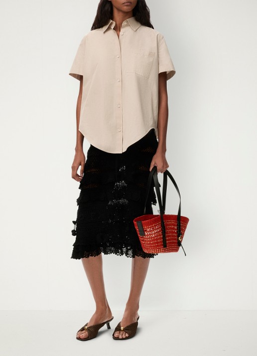 LOEWE Blouse met logoborduring en borstzak - voorkant 6 beige