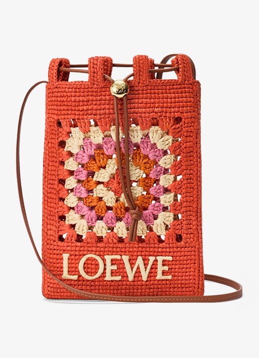 LOEWE Crossbodytas van raffia met logo