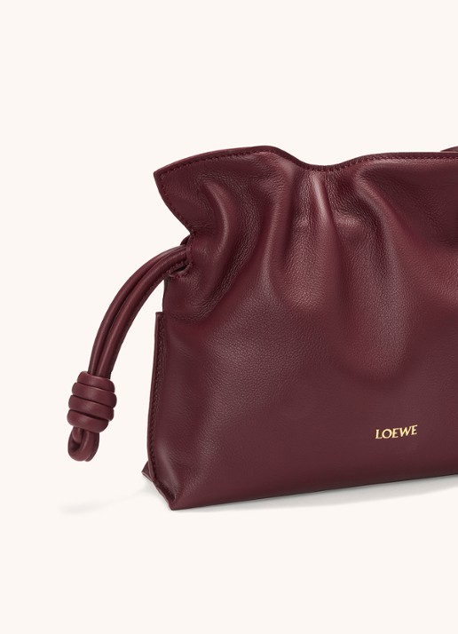 LOEWE Flamenco Mini clutch van kalfsleer - detail 2 bordeauxrood