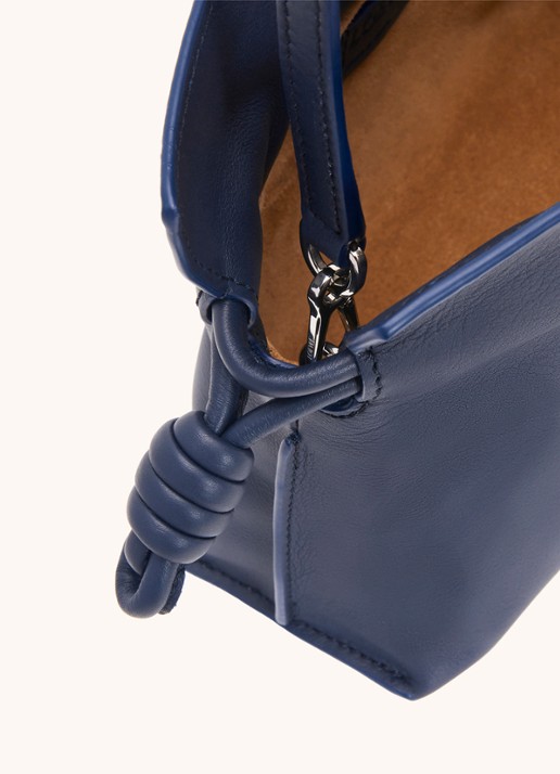 LOEWE Flamenco Mini clutch van kalfsleer - detail 4 donkerblauw