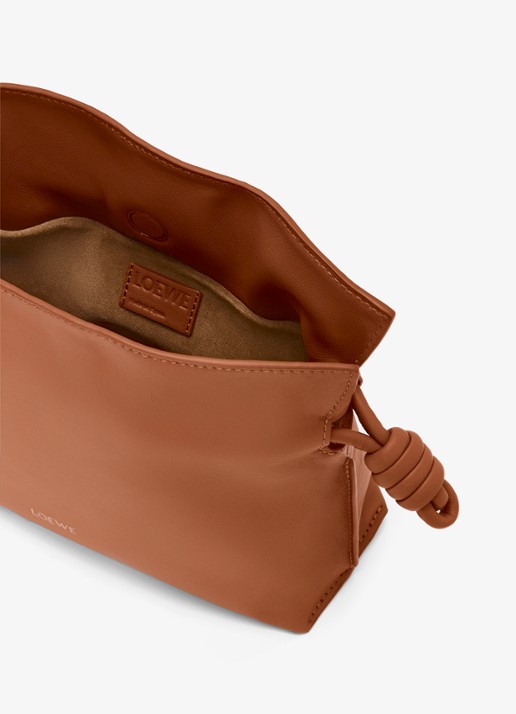 LOEWE Flamenco Mini clutch van kalfsleer - detail 3 bruin
