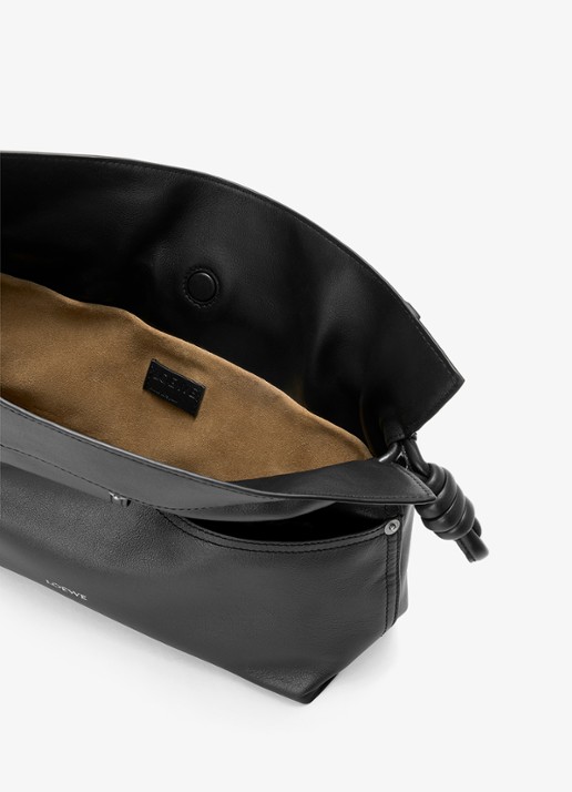 LOEWE Flamenco Panta M clutch van kalfsleer - detail 5 zwart
