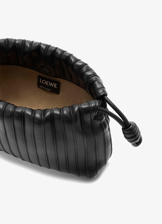 LOEWE Flamenco Pleated Mini schoudertas van kalfsleer - detail 4 zwart
