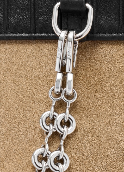 LOEWE Flamenco Pleated Mini schoudertas van kalfsleer - detail 6 zwart