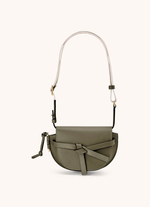 LOEWE Gate Dual heuptas van kalfsleer - detail 5 olijfgroen